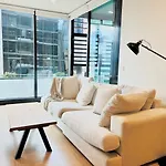 Sydney Cbd Apartment Near Qvb With Infinity Pool
